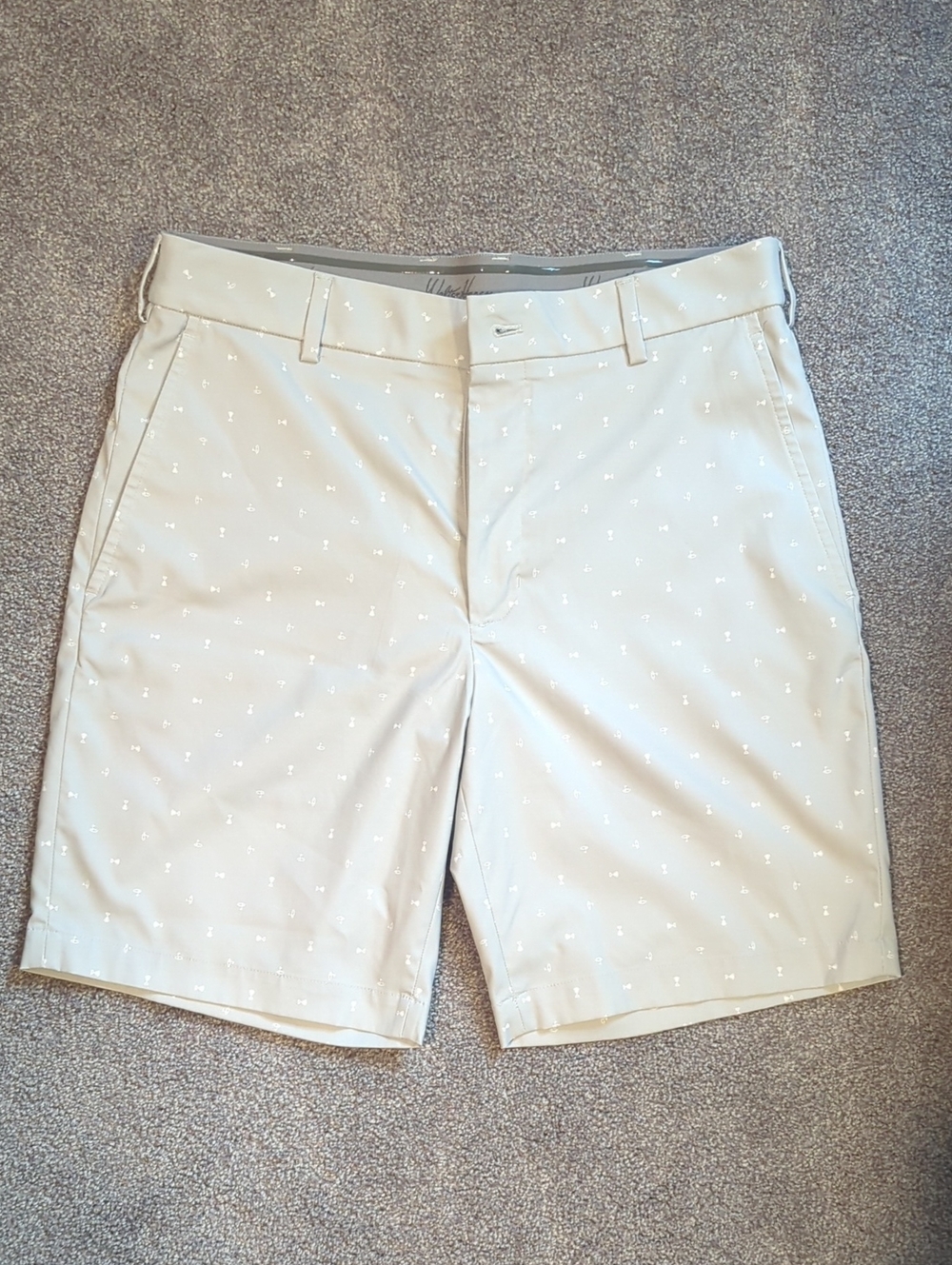 Walter Hagen Light Gray Golf Shorts
